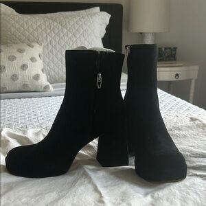 Dolce Vita Suede Ulysses Black Ankle Boots